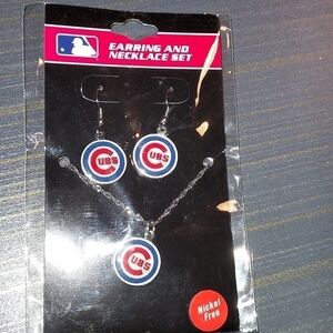 MLB Chicago Cubs earrings and necklace set